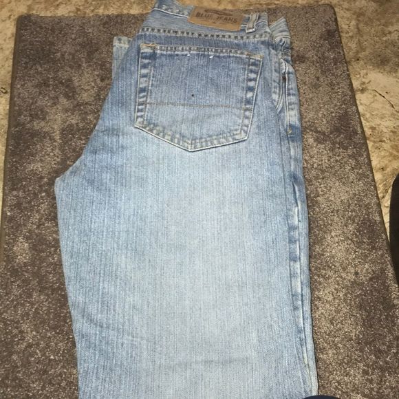 Old navy blue jeans - Picture 2 of 5